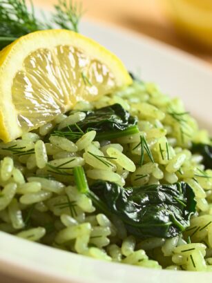 Spanakorizo Recipe: Greek Spinach and Rice