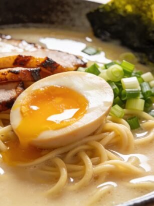 Tonkotsu Ramen Recipe: Rich Pork Bone Broth Noodles