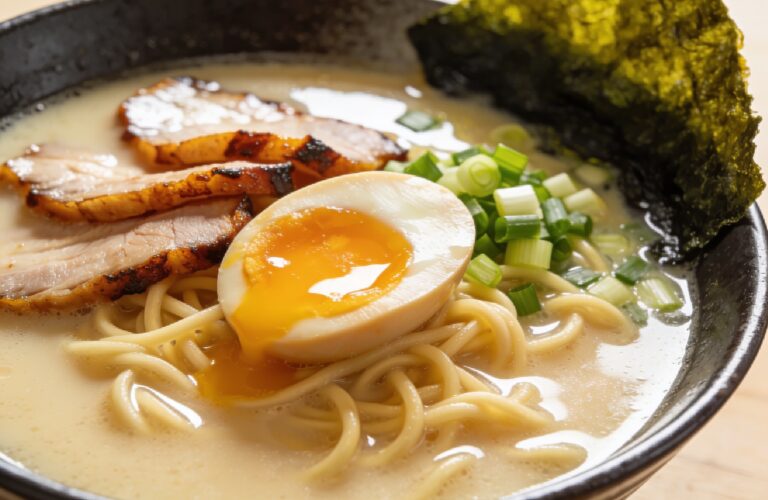 Tonkotsu Ramen Recipe: Rich Pork Bone Broth Noodles